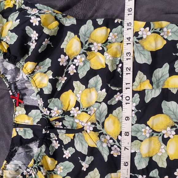 Hell bunny lemon top size small/medium - Picture 5 of 6